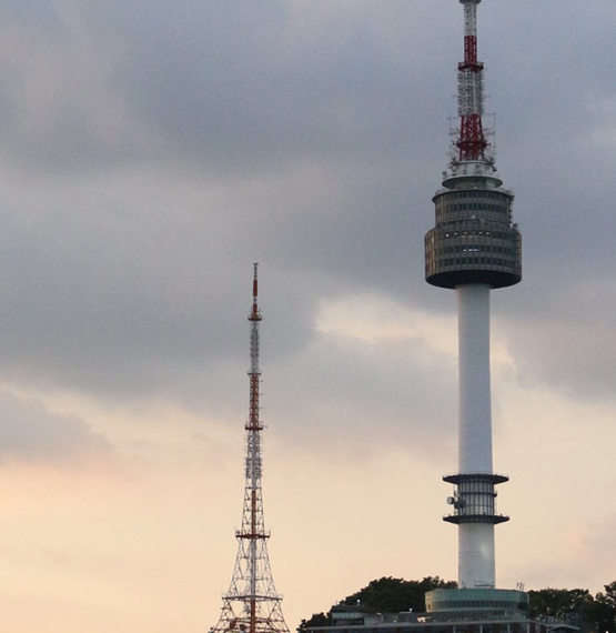 도심 속 로맨틱 아일랜드 N서울타워